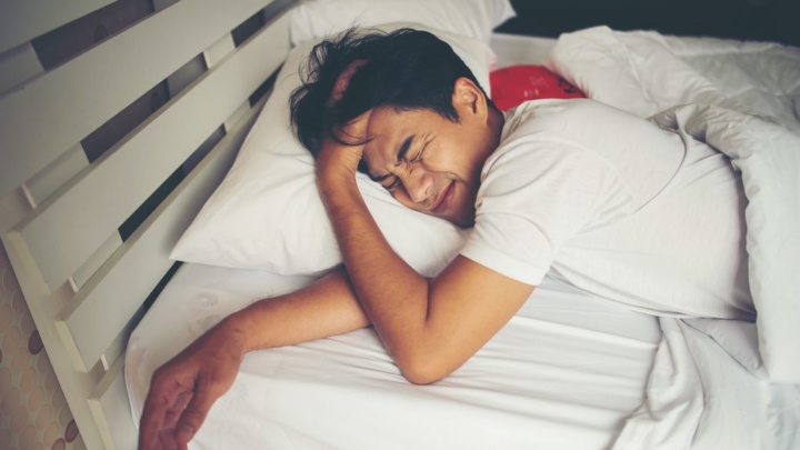 Are you sleeping badly and waking up even worse?  These apps can help you