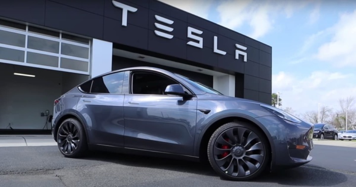 Tesla carros elétricos entregas produção