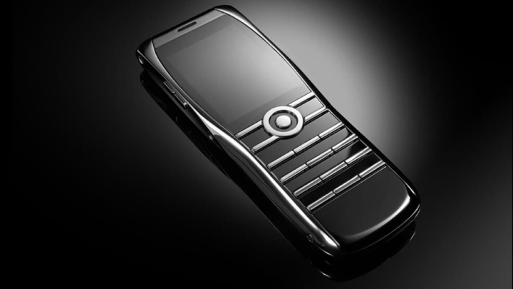 Imagem do Xor, um telemóvel de luxo que custa mais de 3 mil euros