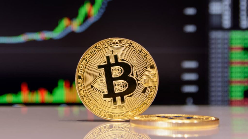 Novo Recorde da Bitcoin: Criptomoeda chegou aos 27 mil dólares