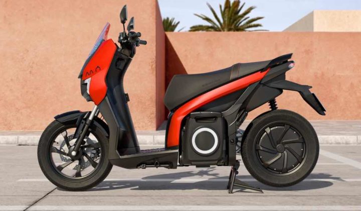 MÓ eScooter 125: A primeira moto elétrica da SEAT...sem fumo e sem ruído