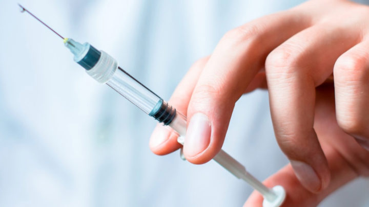 ALERTA: Há vacinas falsificadas para a COVID-19 à venda na Internet
