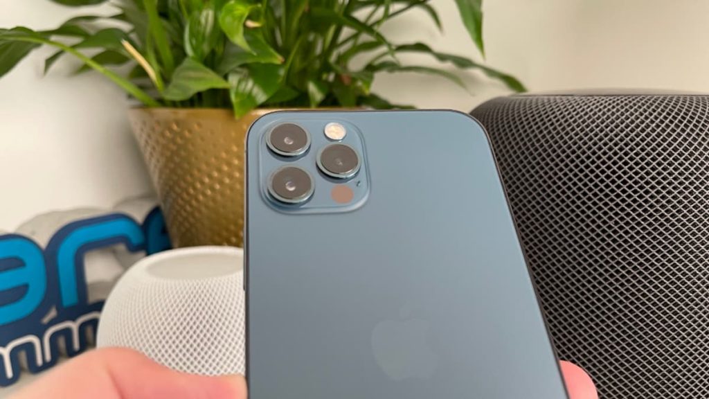 Apple: iOS 14.4 apresentará um aviso nos iPhones com câmaras não originais
