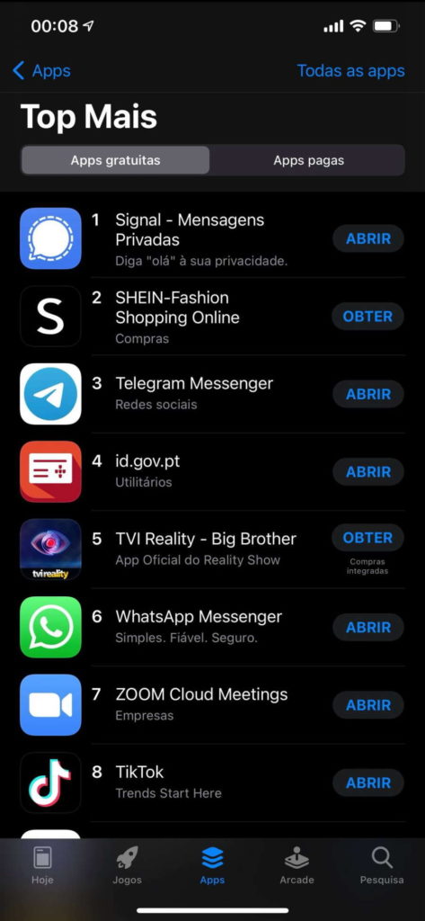 Signal Telegram WhatsApp apps smartphones
