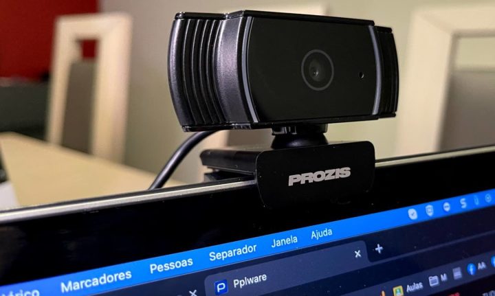 Confirmado: Professores podem obrigar alunos a ter Webcam ligada
