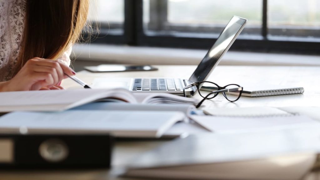 TOP 5: Plataformas úteis para estudantes
