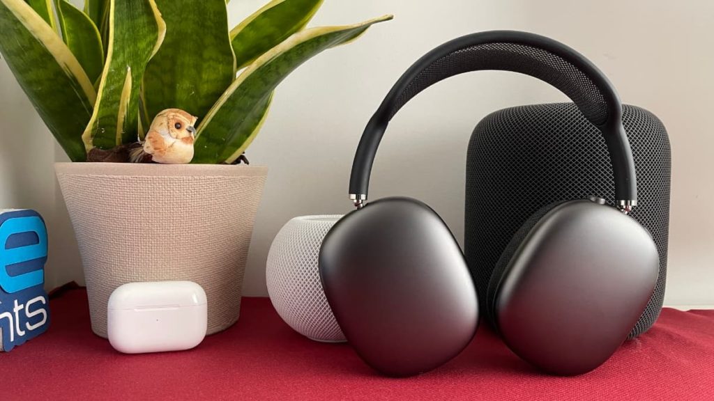 Apple atualiza o firmware da versão Lightning dos AirPods Max para a versão 6F25