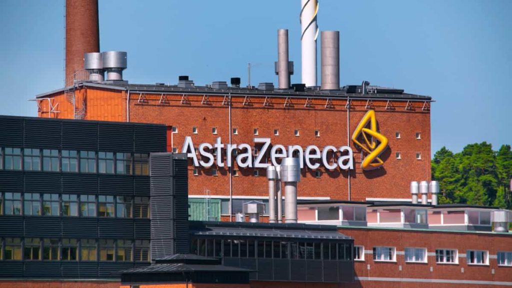 COVID-19: AstraZeneca admite retrocesso em tratamento com anticorpos