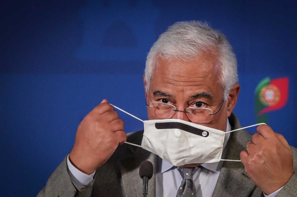 António Costa prevê “libertação total da sociedade” no fim do Verão