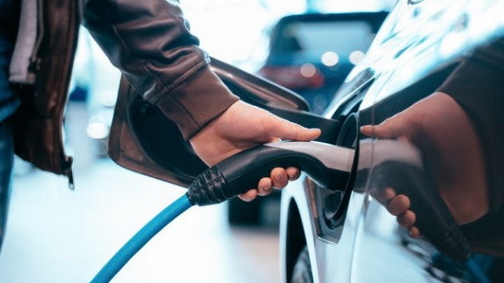 Inédito: Venda de carros elétricos supera os a Diesel em agosto de 2021