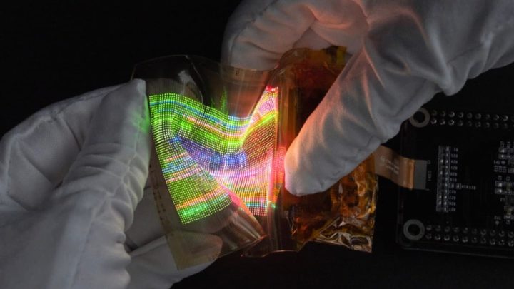 Imagem de ecrã micro-LED que pode ser usado no vestuário