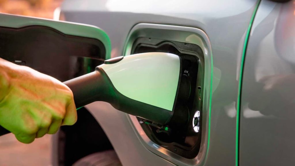 “Procura não existe”: Ford pede ajuda ao Reino Unido para atingir meta de vendas de elétricos