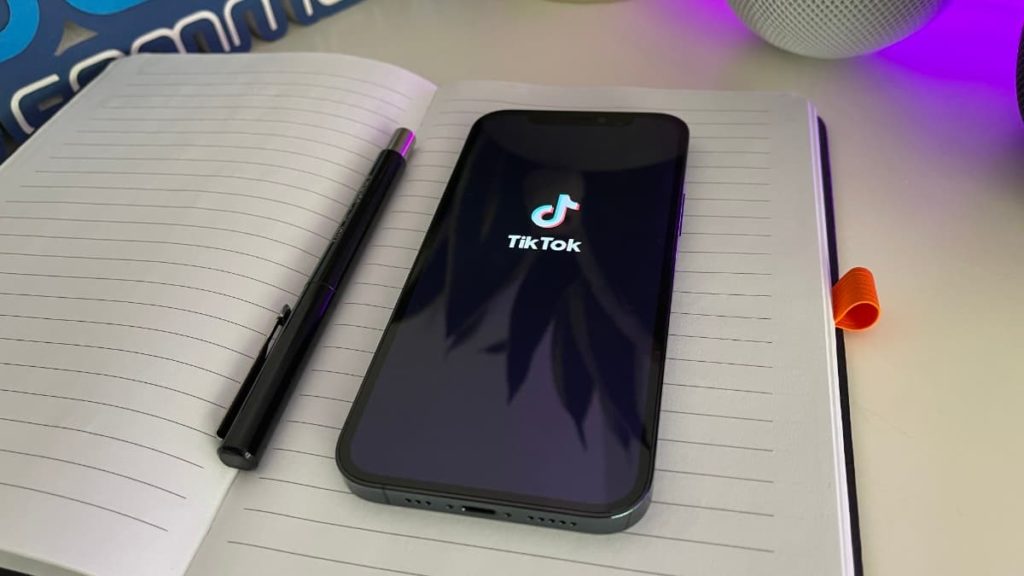 TikTok está a lançar uma ferramenta para ajudar os utilizadores a encontrar emprego