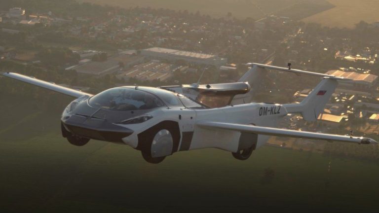 Flying car makes a test flight between two airports (video)