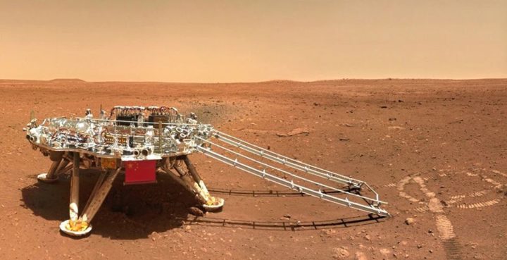 China publicou imagens a cores da superfície de Marte