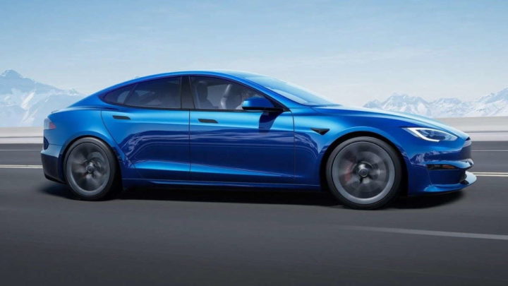 Elon Musk Tesla Model S Plaid carro