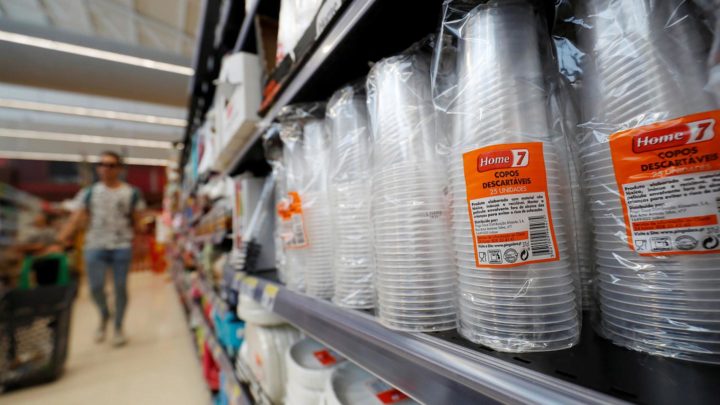 Proibição de plásticos de uso único começa já em julho