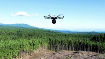 Imagem drone plantador de árvores