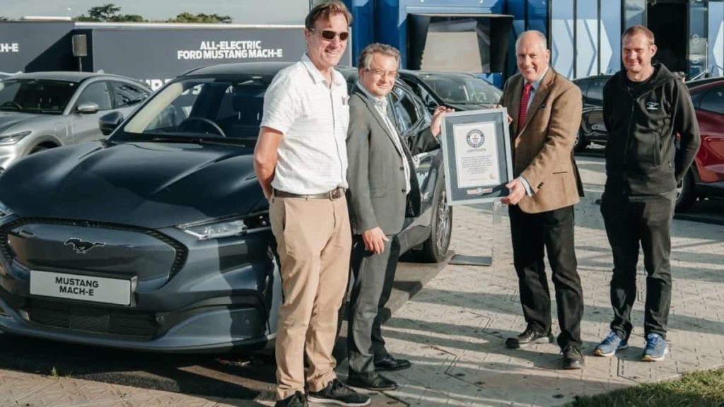 Mustang Mach-E quebra recorde mundial de eficiência do Guinness