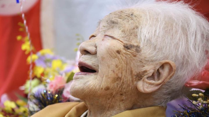 Kane Tanaka, a pessoa mais velha do mundo, com 118 anos