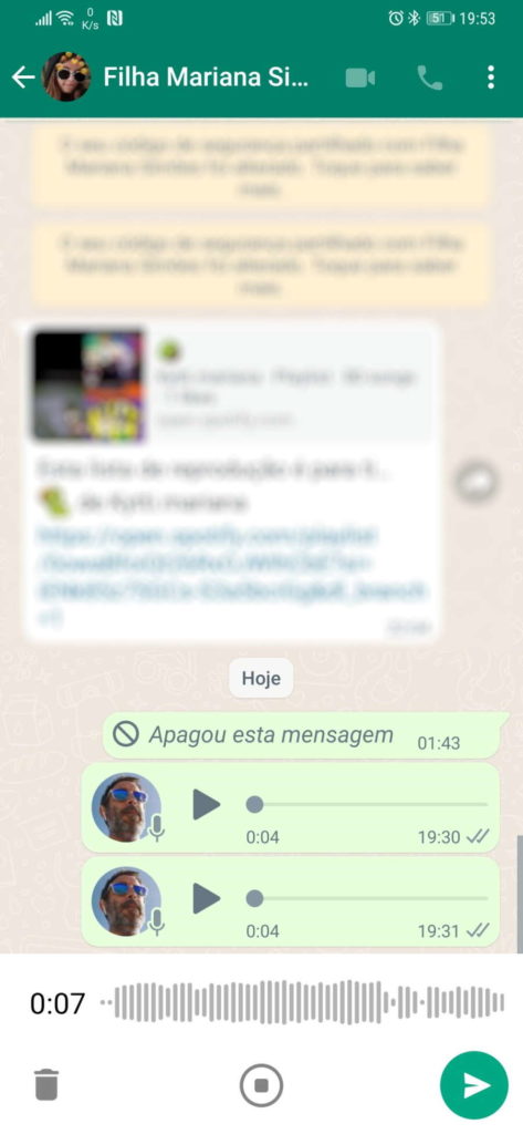 Mensaje de voz innovador de WhatsApp grabado