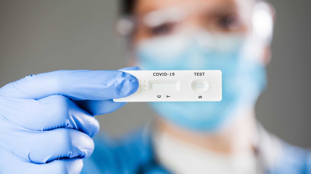 Novo ano letivo: Alunos do 3.º Ciclo e Secundário vão ser todos testados