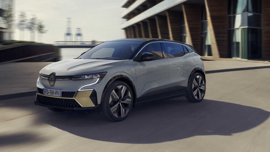 Se está de olho no Mégane E-Tech, aproveite! Renault baixou-lhe o preço em 5000 euros