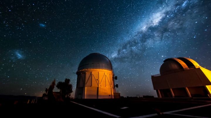 Imagem Dark Energy Survey que vai estudar o cometa gigante