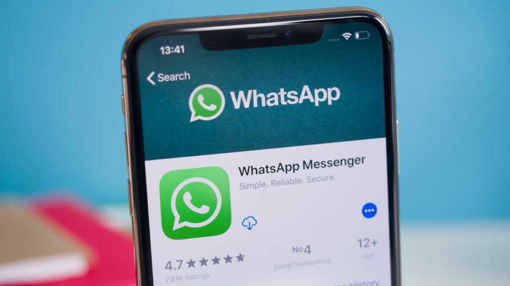 WhatsApp smartphone mensagens temporárias espaço