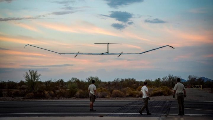 Aeronave Zephyr da Airbus movida a energia solar