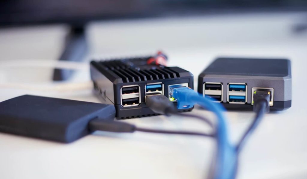 Conector USB azul ou preto! Sabe quais as diferenças?