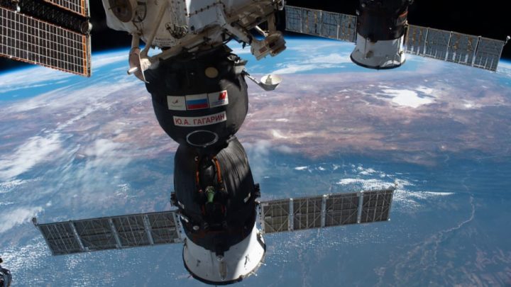 Imagem nave Progress ancorada na ISS