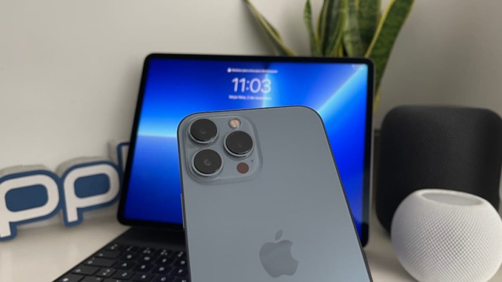 Apple reduz a produção do iPad para alimentar o iPhone 13 com chips