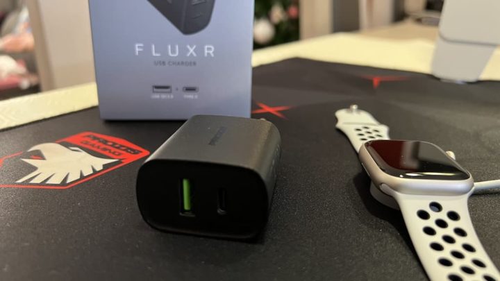 Fluxr: Carregador QC 3.0 & USB-C de 18 W