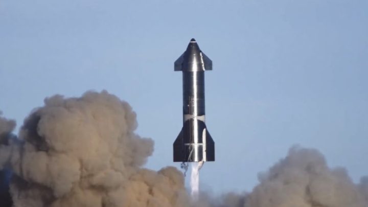 Imagen de la nave espacial SpaceX por Elon Musk