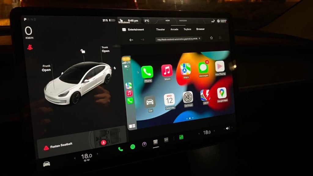 Programador instala o Apple CarPlay num Tesla Model 3 usando… Android!