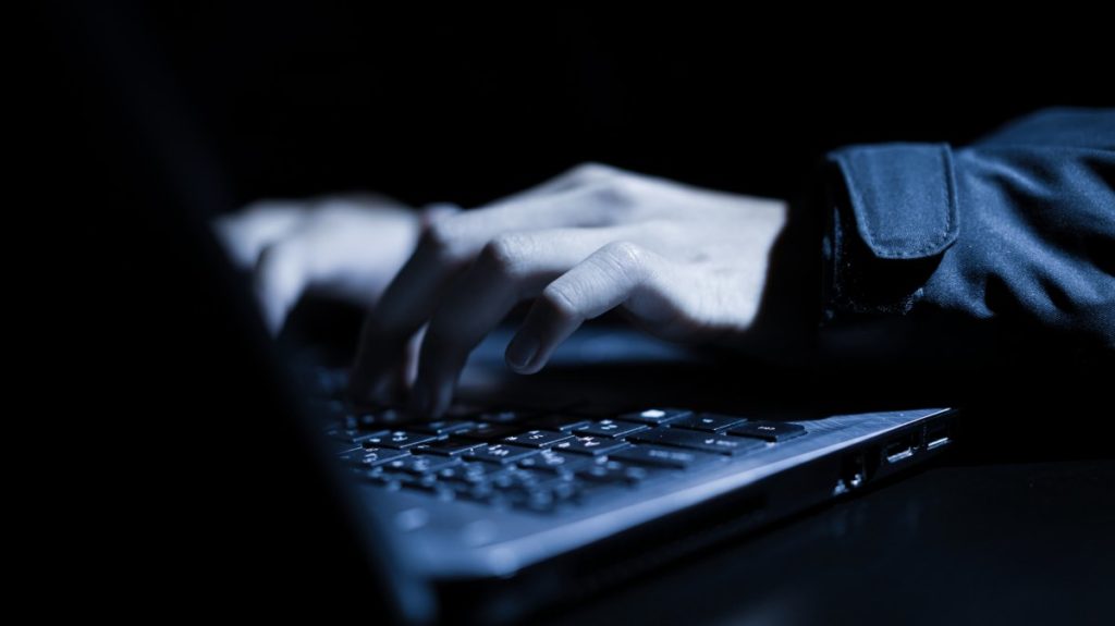 Microsoft deteta código malicioso dirigido a redes informáticas da Ucrânia