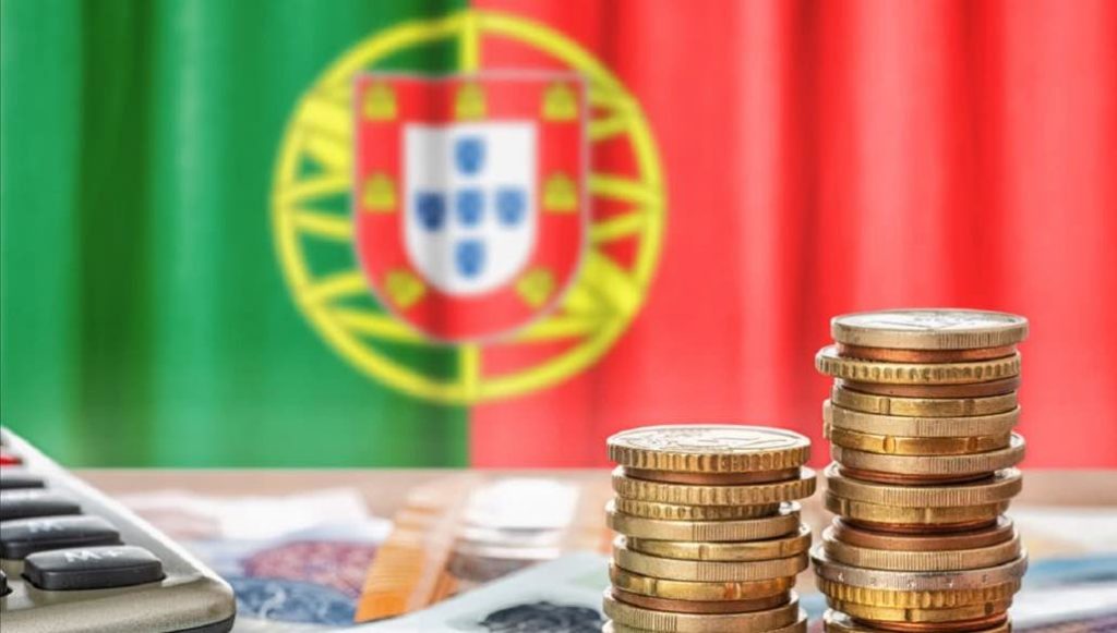 Empresas já podem pedir apoio até 112 euros por trabalhador