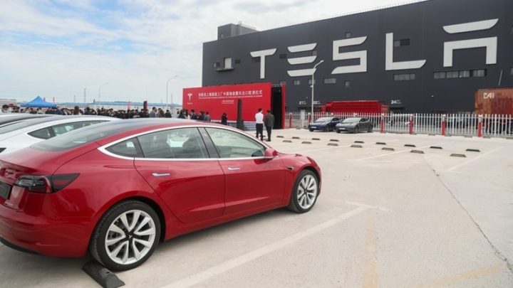 Tesla quer uma nova fábrica em Xangai para produzir mais do dobro da capacidade na China