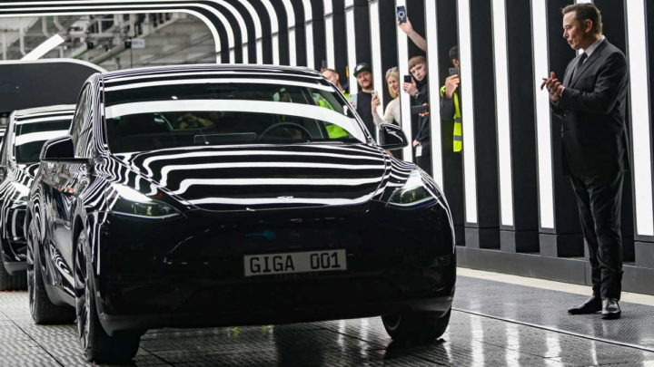 Tesla carros entrega encomendas tempos