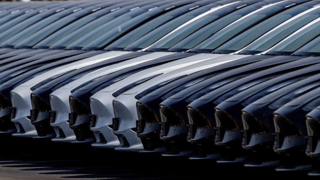 Tesla “chama à oficina” mais de 1,6 milhão de veículos na China