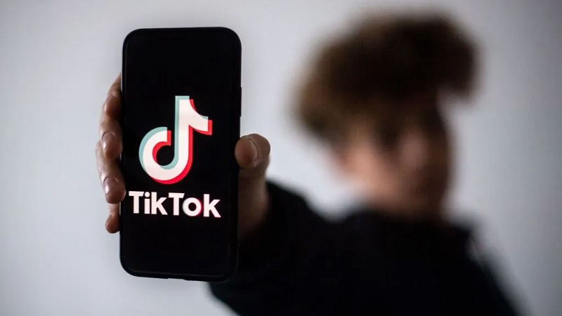 Ex-moderadores processam TikTok por ‘sofrimento emocional’ devido a vídeos violentos