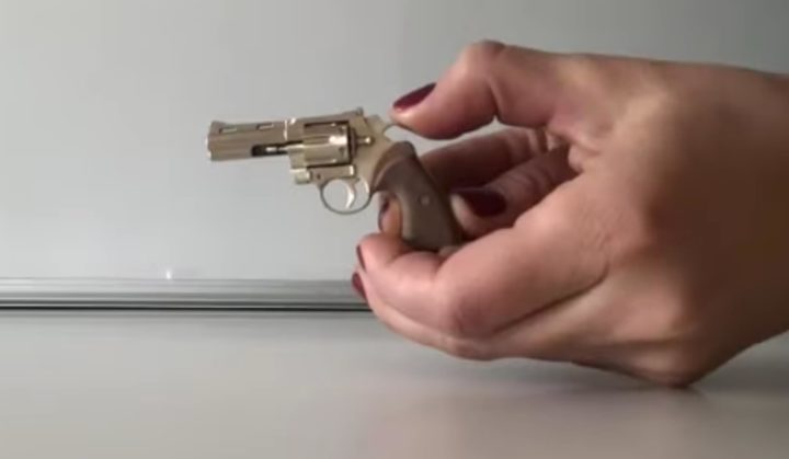 Swiss Mini Gun: a pistola mais pequena do mundo... que faz estragos