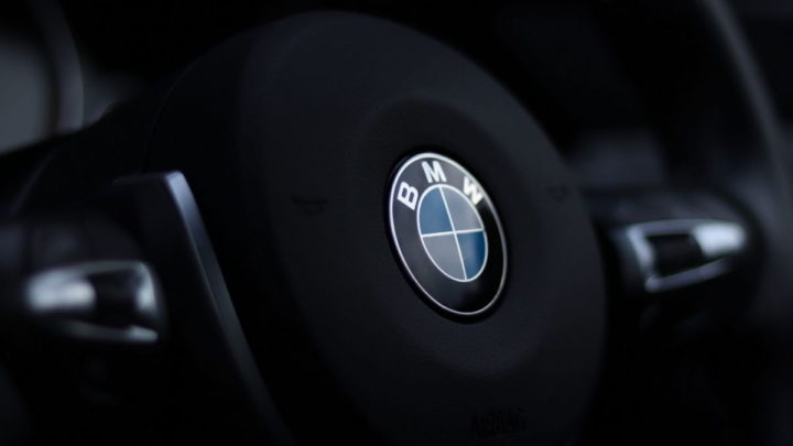 BMW chips Android Auto Apple CarPlay Cars