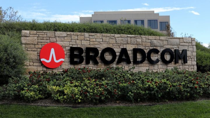 Broadcom VMware comprar negócios