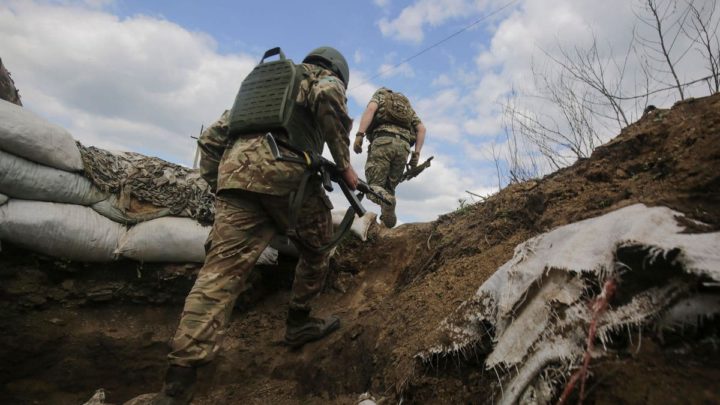 Russos dizem ter destruído "grande carregamento" de armas ocidentais