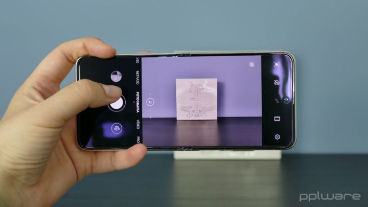 Huawei P50 Pocket - uma imersão no mundo dos smartphones de luxo dobráveis