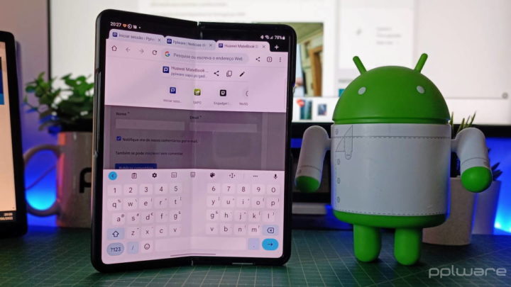 teclado Android Google smartphone dobráveis