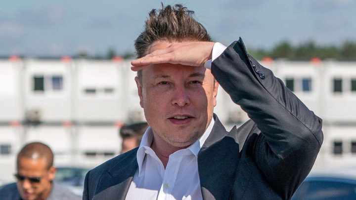 Tesla Elon Musk Staff Work Chaos