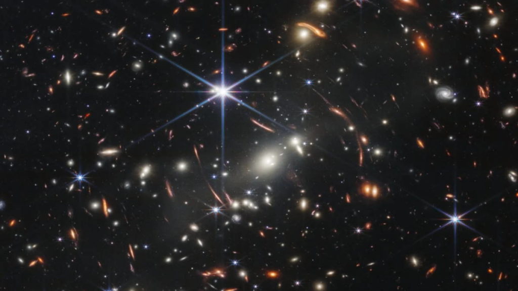 Primeira imagem do telescópio James Webb traz visão mais profunda de sempre do Universo